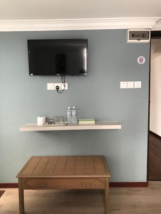 Kapit Hotel *